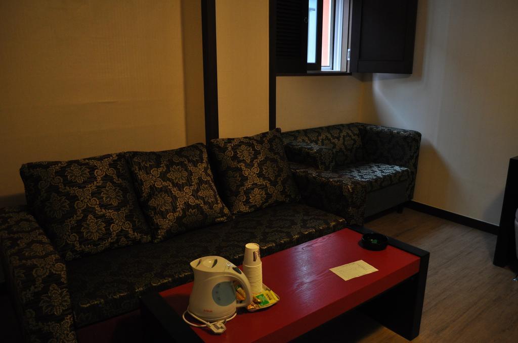 Goodstay Woosin Hotel Jeonju Δωμάτιο φωτογραφία