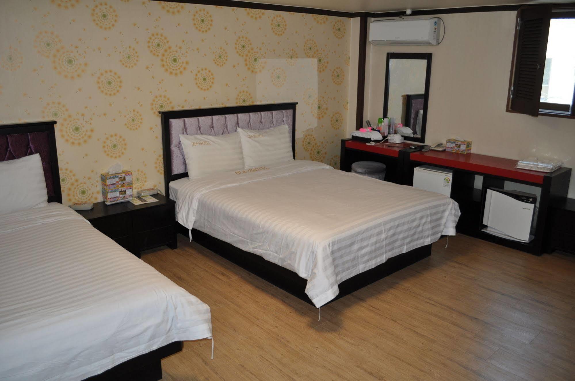 Goodstay Woosin Hotel Jeonju Εξωτερικό φωτογραφία
