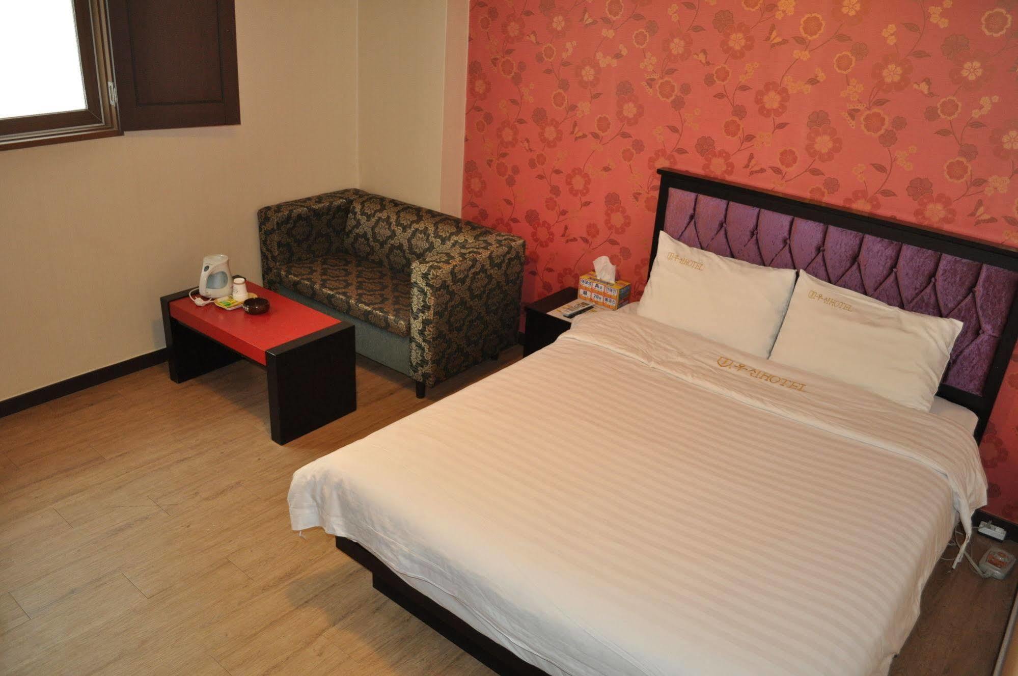 Goodstay Woosin Hotel Jeonju Εξωτερικό φωτογραφία